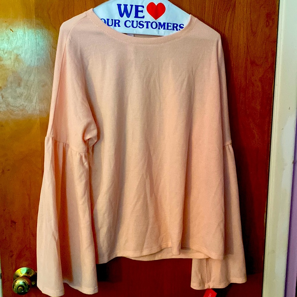Size L coral shirt, puffy sleeves